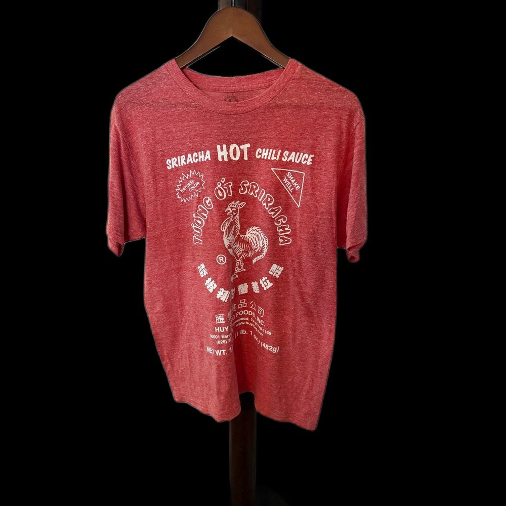 Huy Fong Sriracha Hot Chili Sauce Graphic Tee Red Rooster Shirt - XL